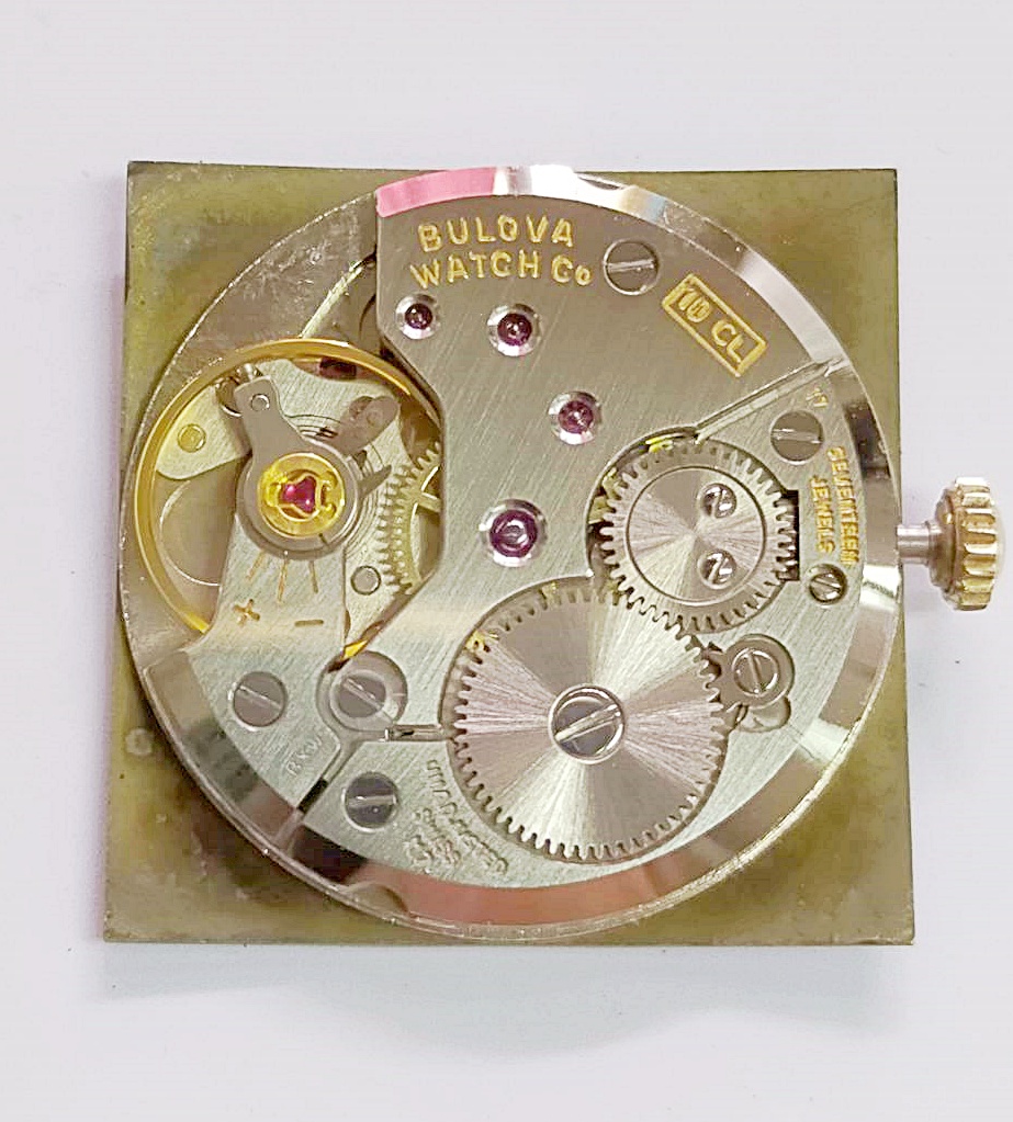 นาฬิกาเก่า BULOVA ไขลาน