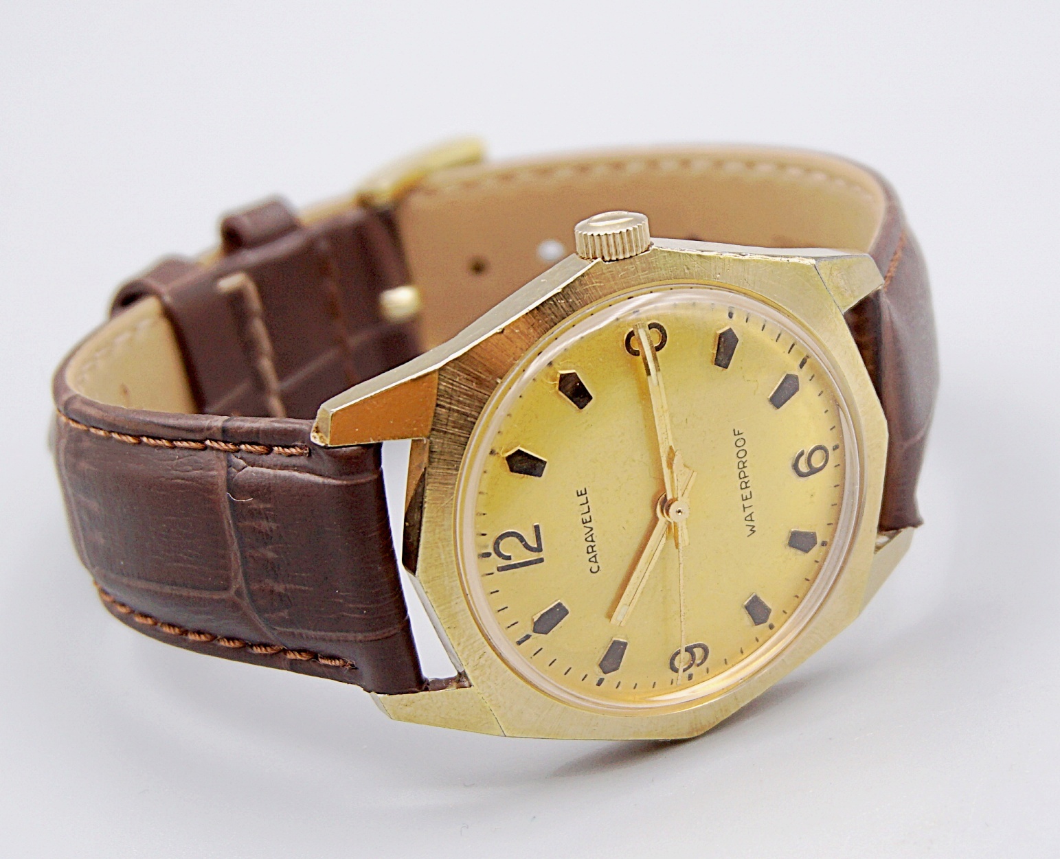 นาฬิกาเก่า CARAVELLE ไขลาน