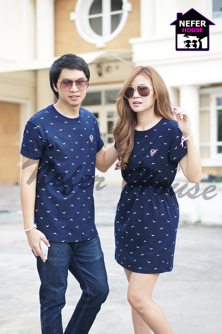 เสื้อคู่รักพร้อมส่ง ห้ามพลาดนะคะสวยๆชุดนี้