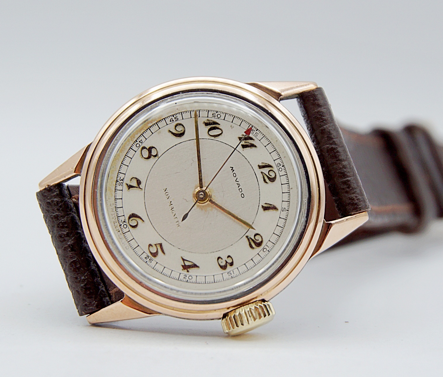 นาฬิกาเก่า MOVADO ไขลาน