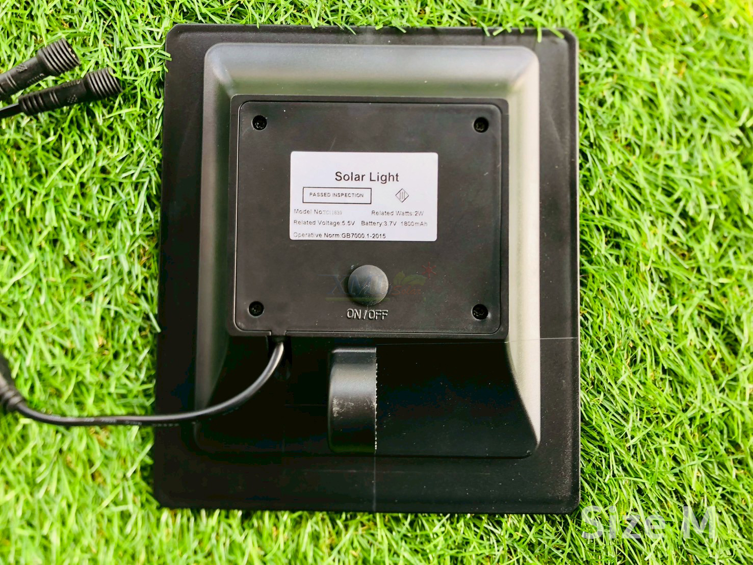 โคมไฟตั้งพื้นโซล่าเซลล์ รุ่น TC-11838 (แสงขาว + เหลืองวอมไวท์)