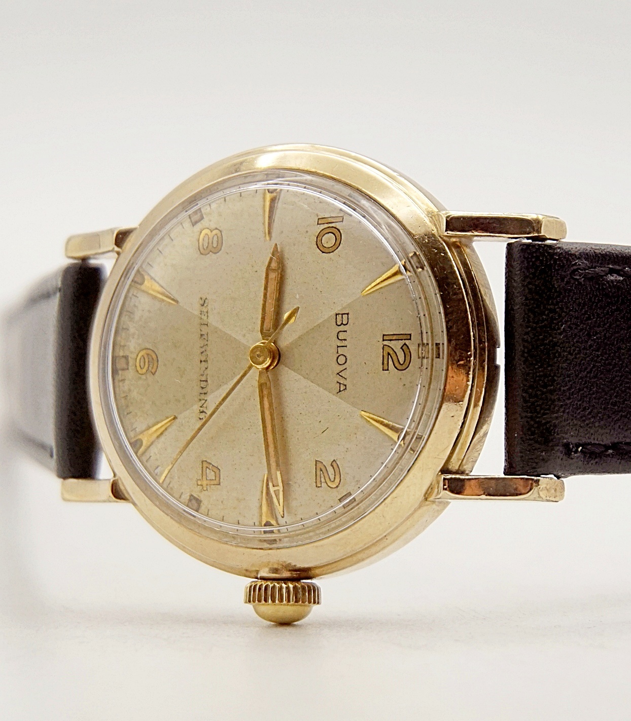 นาฬิกาเก่า BULOVA ออโตเมติก