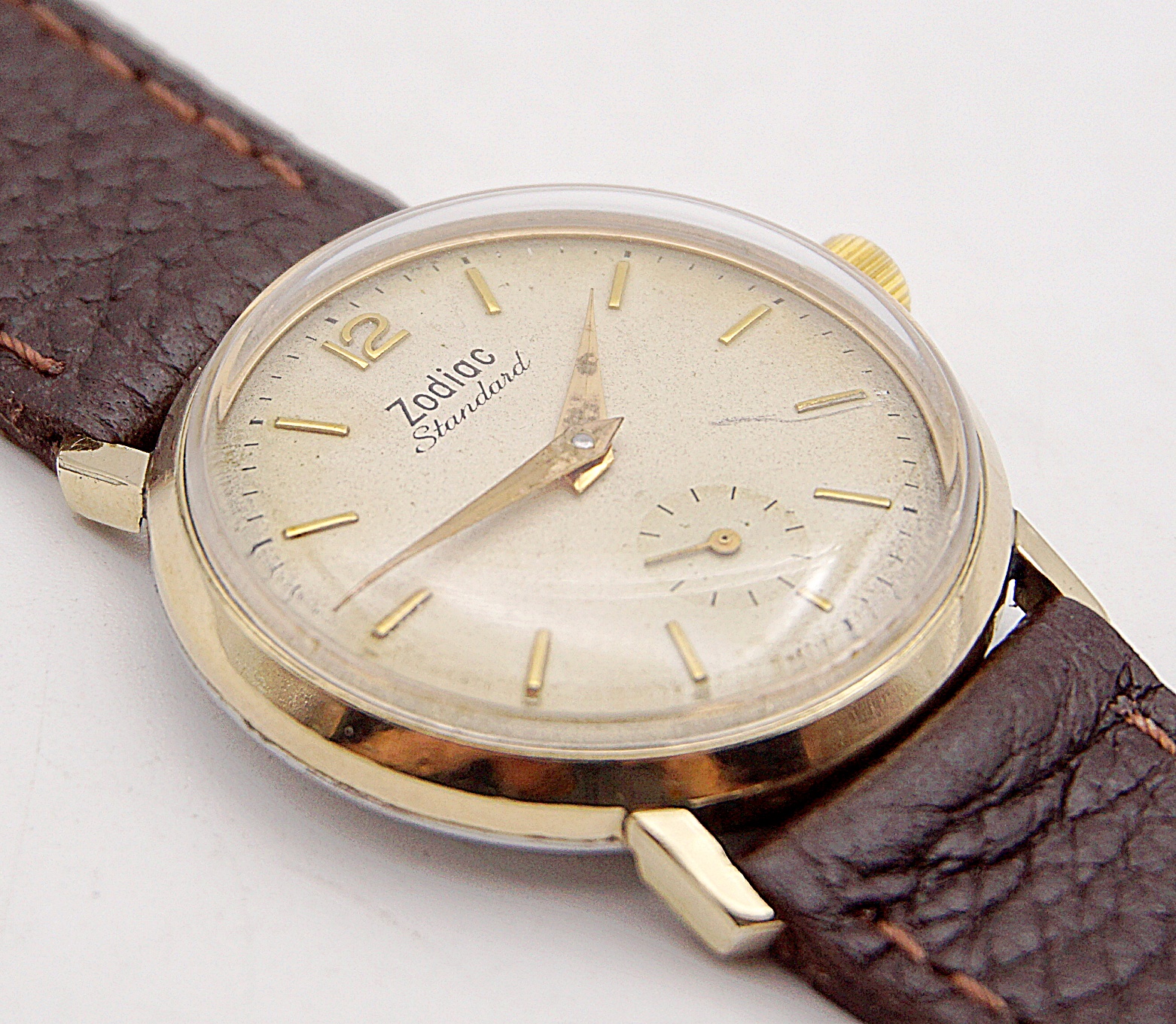 นาฬิกาเก่า ZODIAC ไขลานสองเข็มครึ่ง