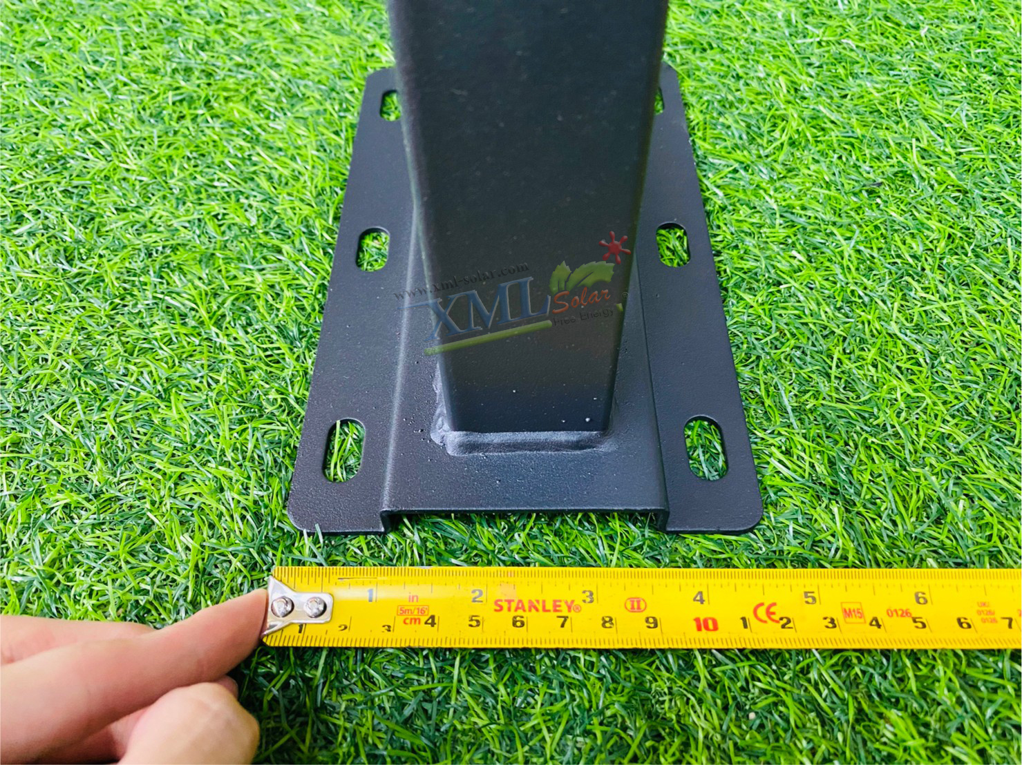 ขายึดส่องป้าย ไซต์กลาง 120 ซม. สำหรับสปอร์ตไลท์ รุ่น PT05-Q