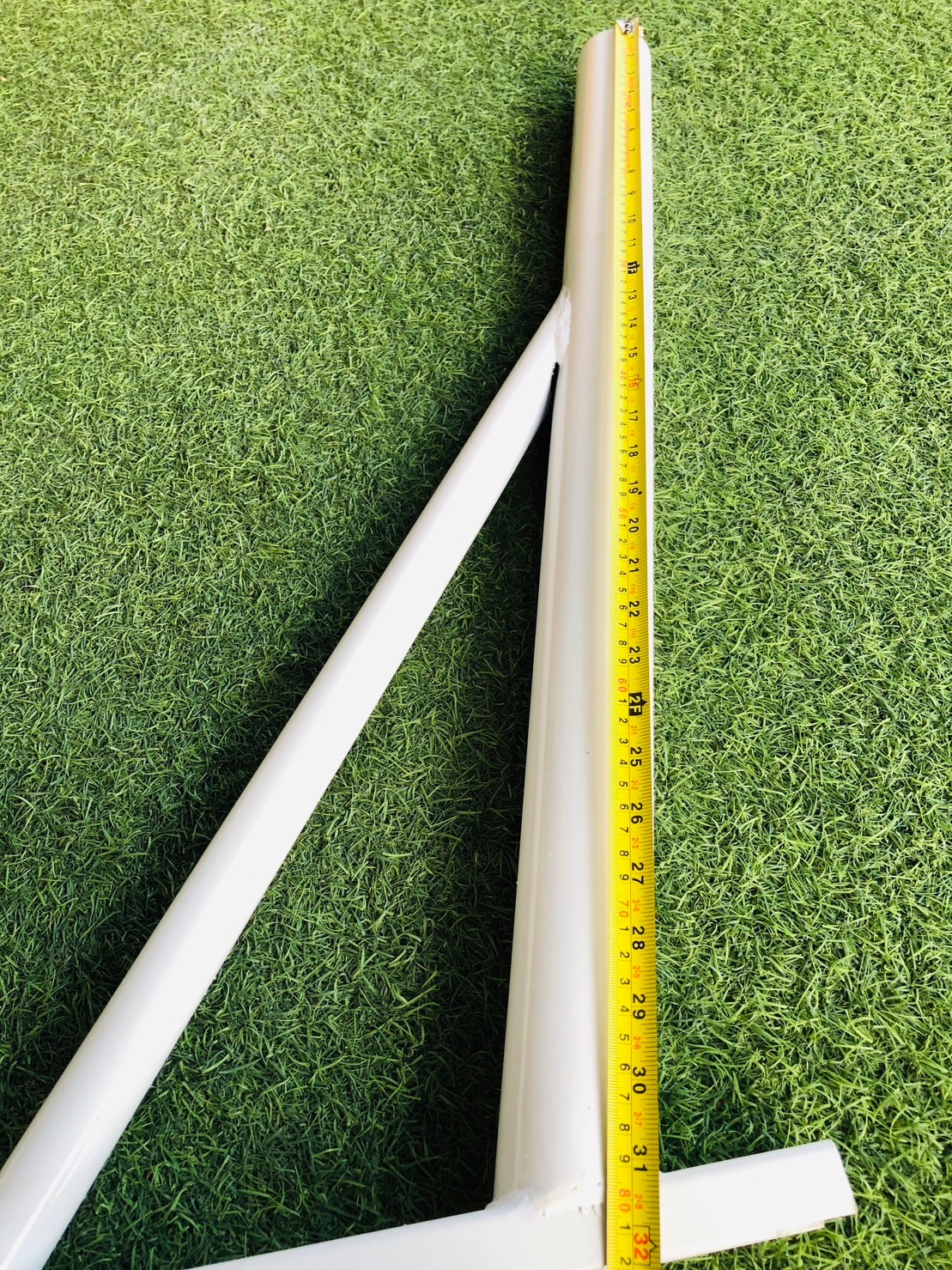 โคมไฟถนนโซล่าเซลล์ Series Y แผงเเยกโคมได้ (6,400Lumens + แผง 100 W) (แสง : ขาว)