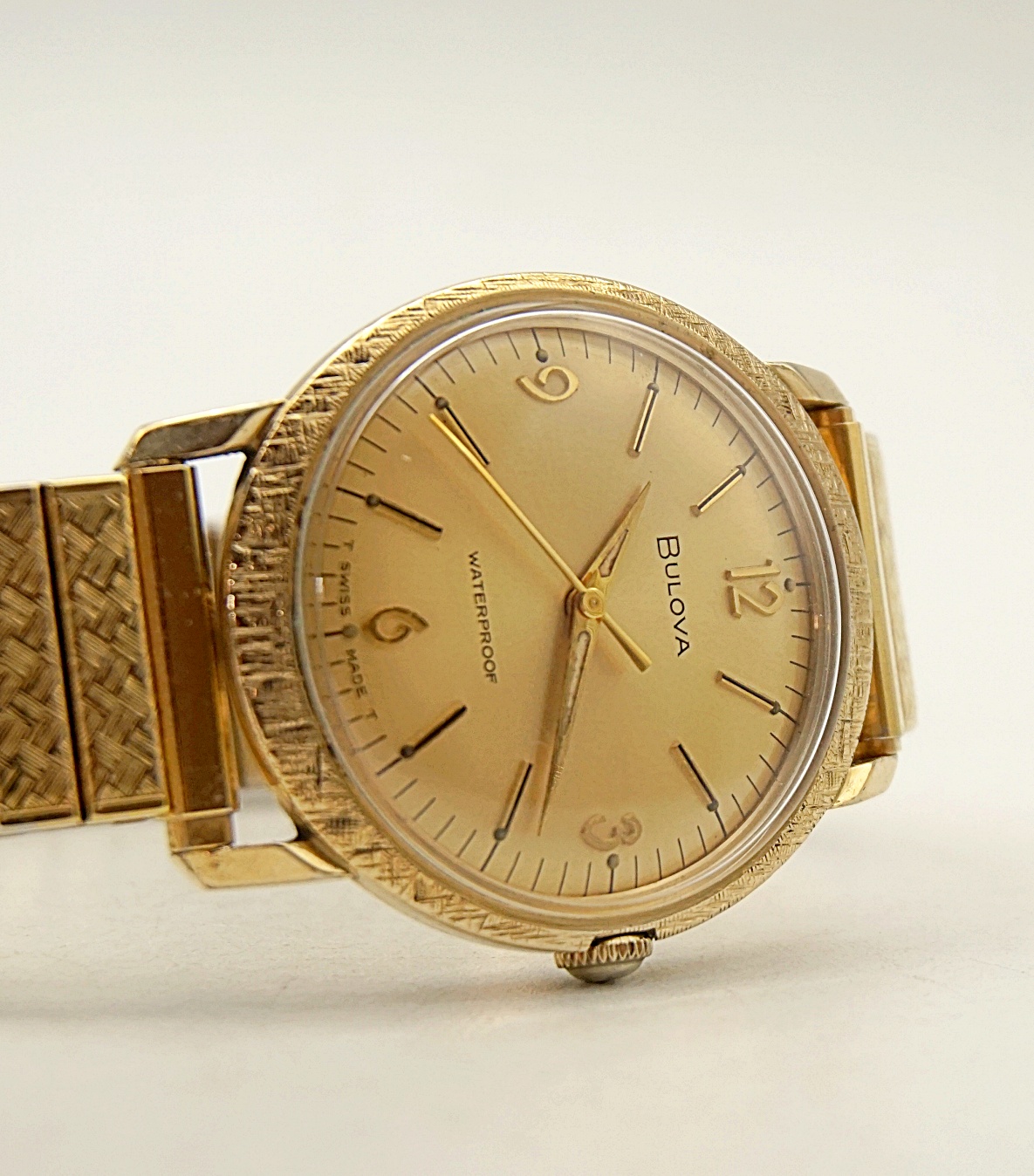 นาฬิกาเก่า BULOVA ไขลาน