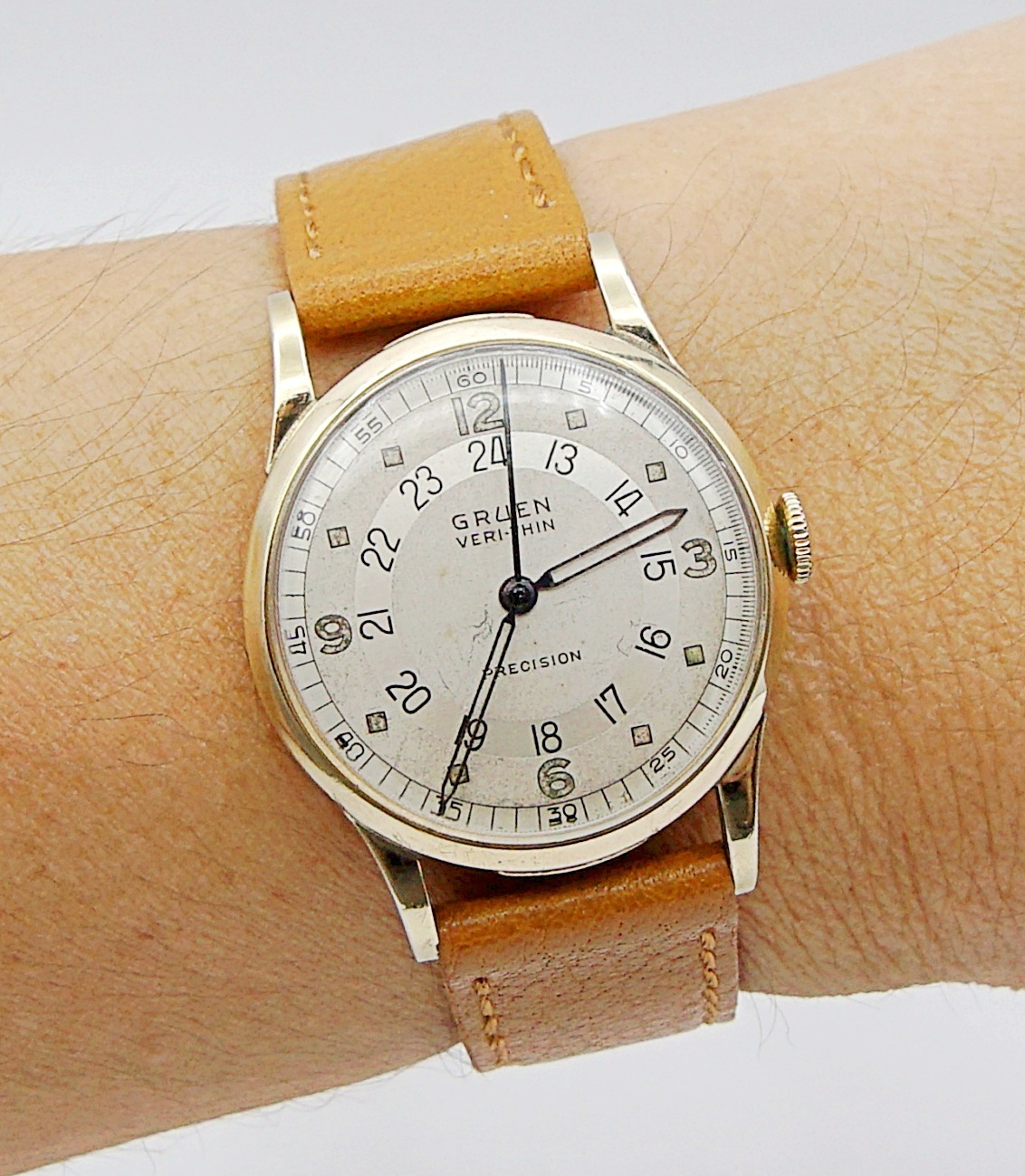 นาฬิกาเก่า GRUEN PAN AM ไขลาน