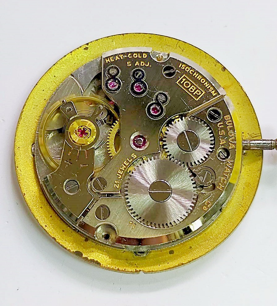 นาฬิกาเก่า BULOVA ไขลานสองเข็มครึ่ง