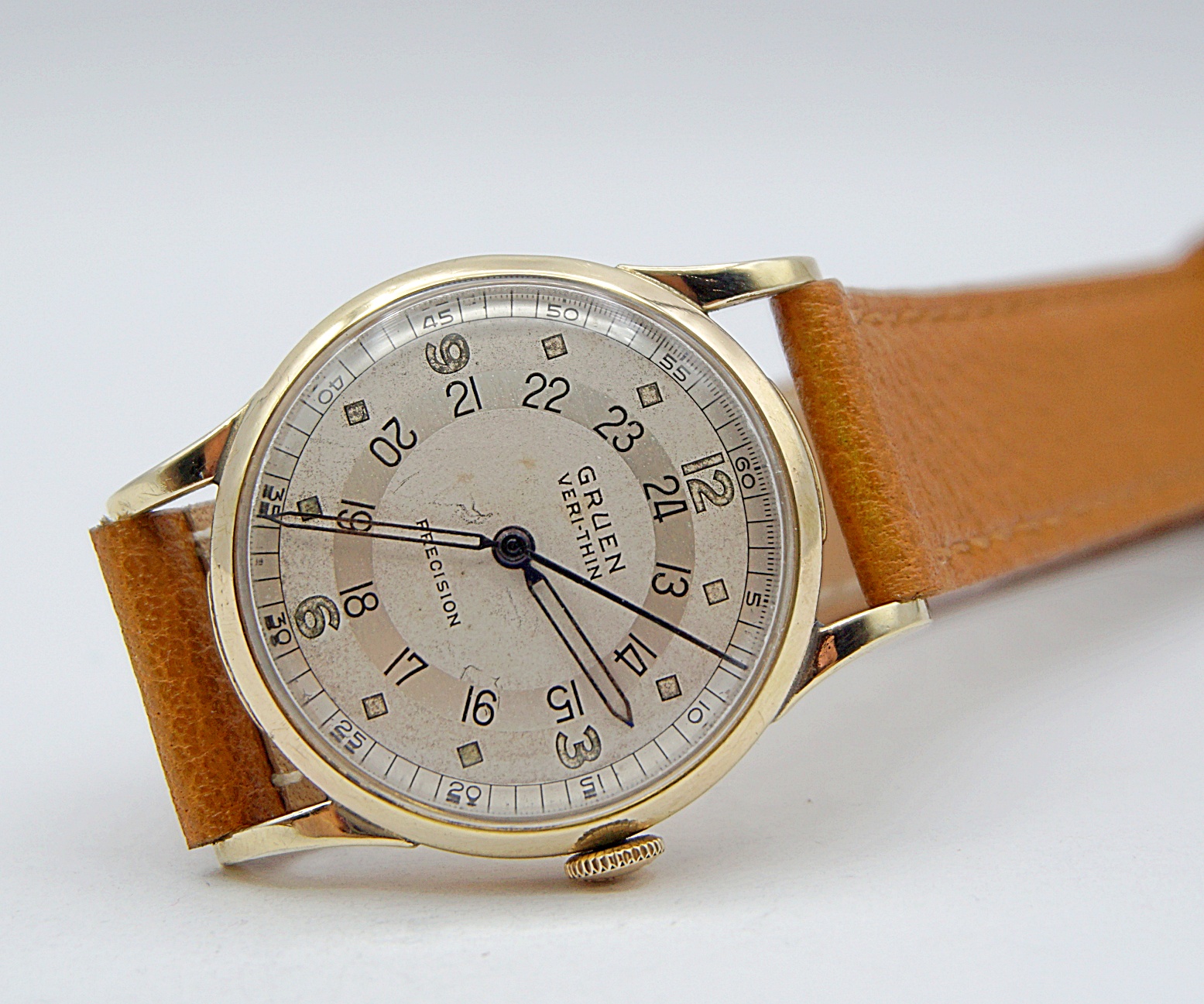 นาฬิกาเก่า GRUEN PAN AM ไขลาน