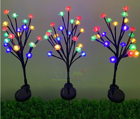 ไฟปักสนามโซล่าเซลล์ ทรงดอกไม้ 19 LED (แสง : หลากสี)