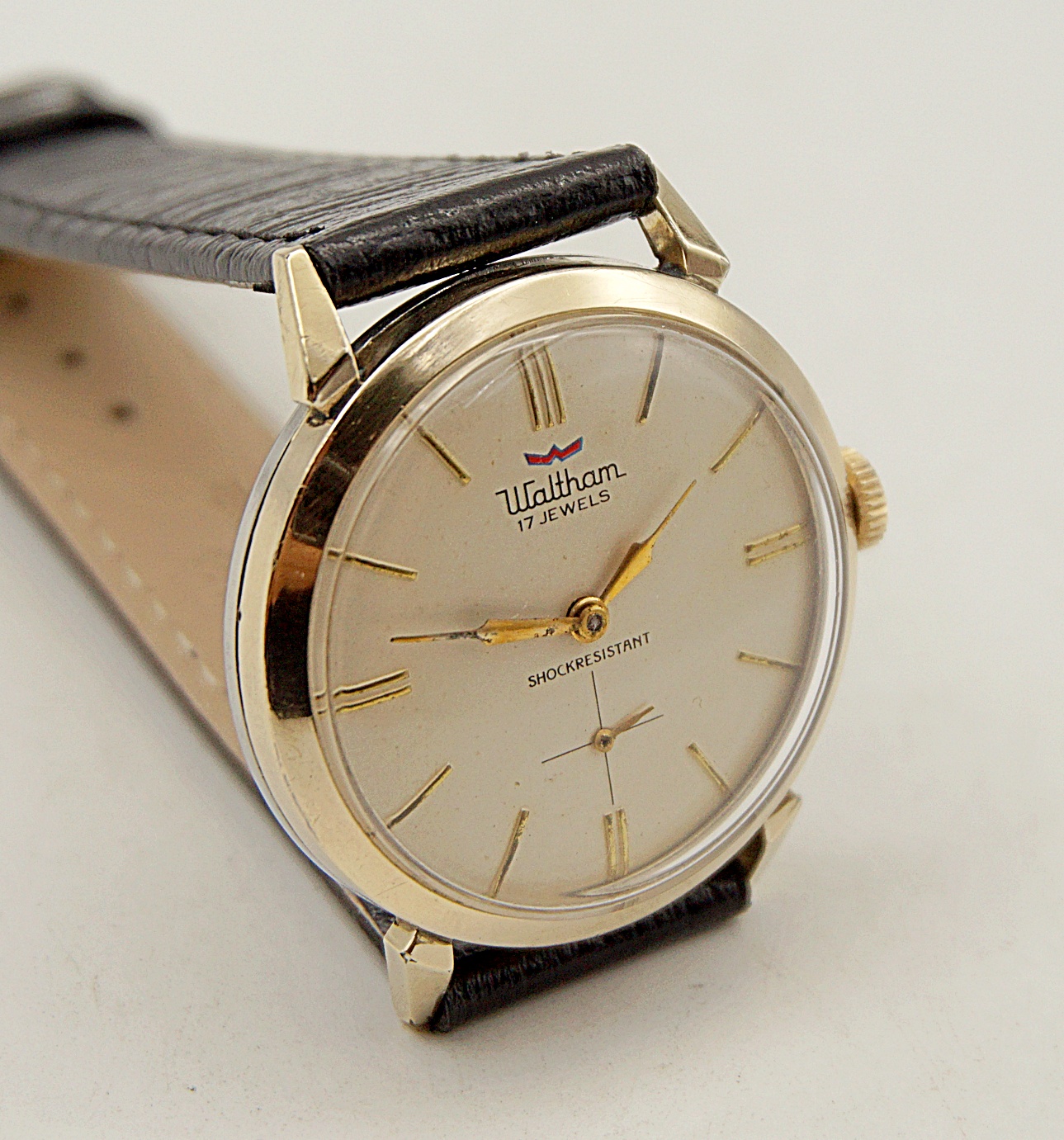 นาฬิกาเก่า WALTHAM ไขลานสองเข็มครึ่ง