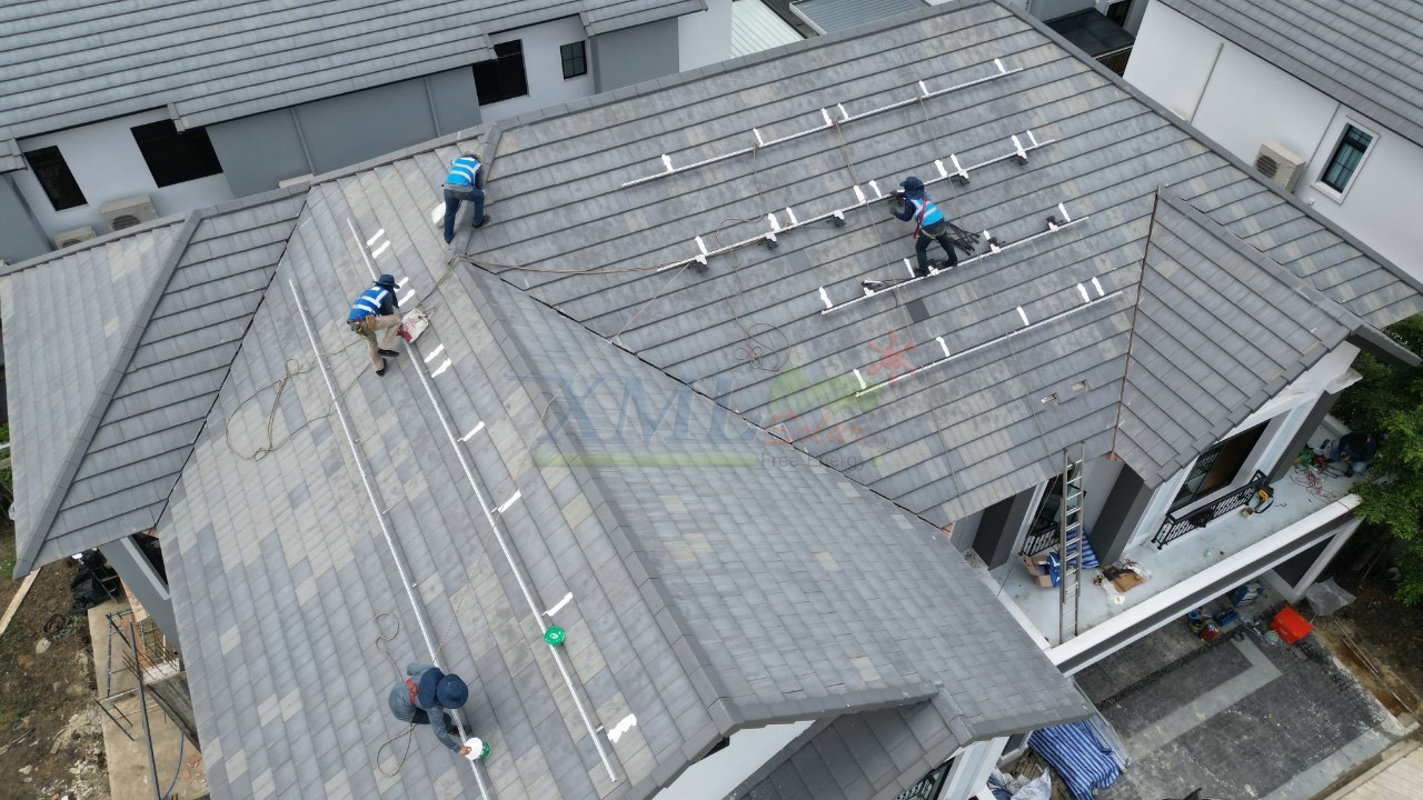 ระบบโซล่าเซลล์ติดหลังคา Enphase Solar Rooftop ขนาด 10.08 KW (ON-GRID) 3 Phase พร้อมติดตั้ง