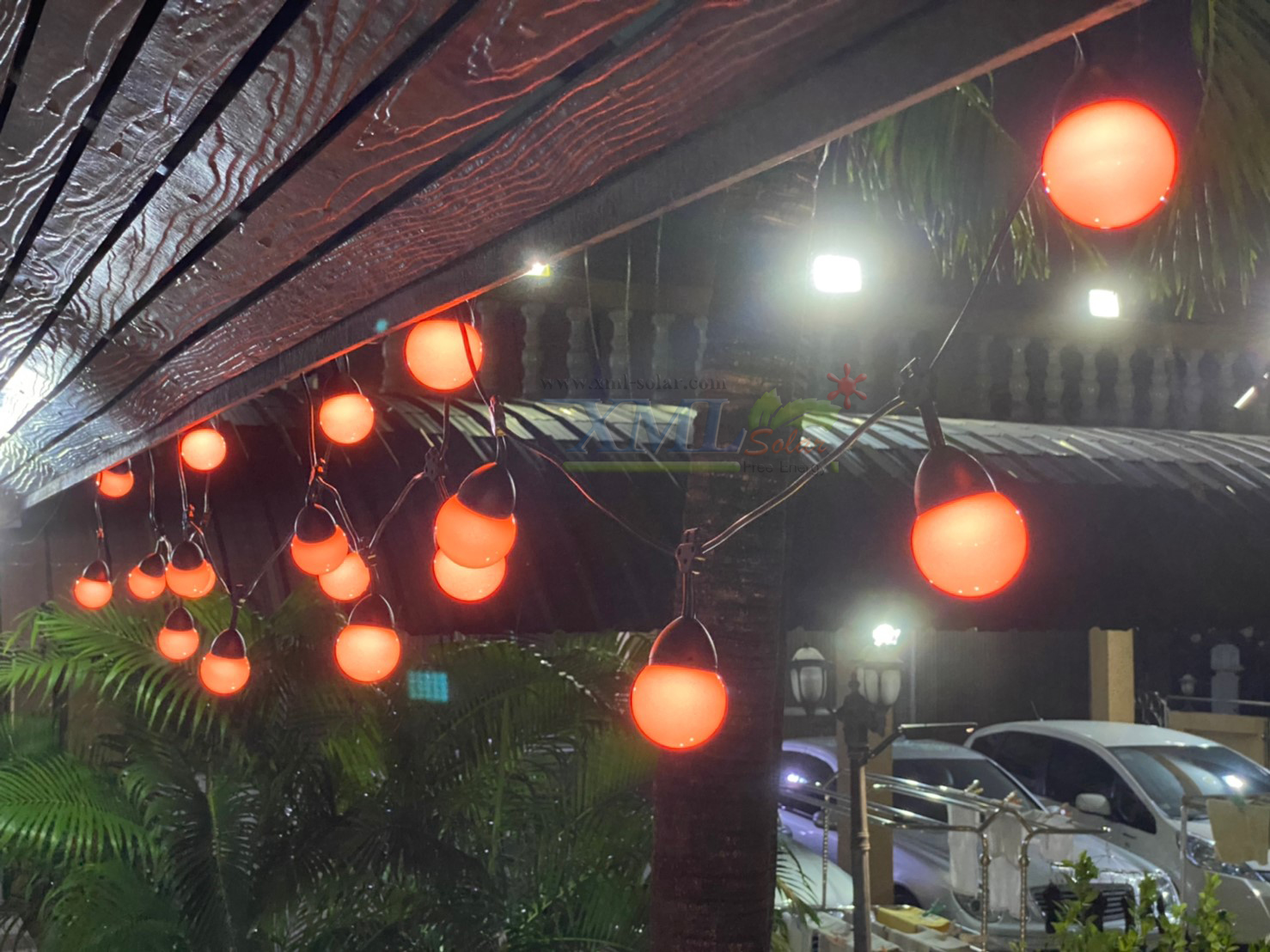 ไฟกระพริบโซล่าเซลล์ รูป ปิงปอง 18 ชิ้น แบบแขวนราว (เเสง : เหลืองวอมไวท์ + หลากสี)