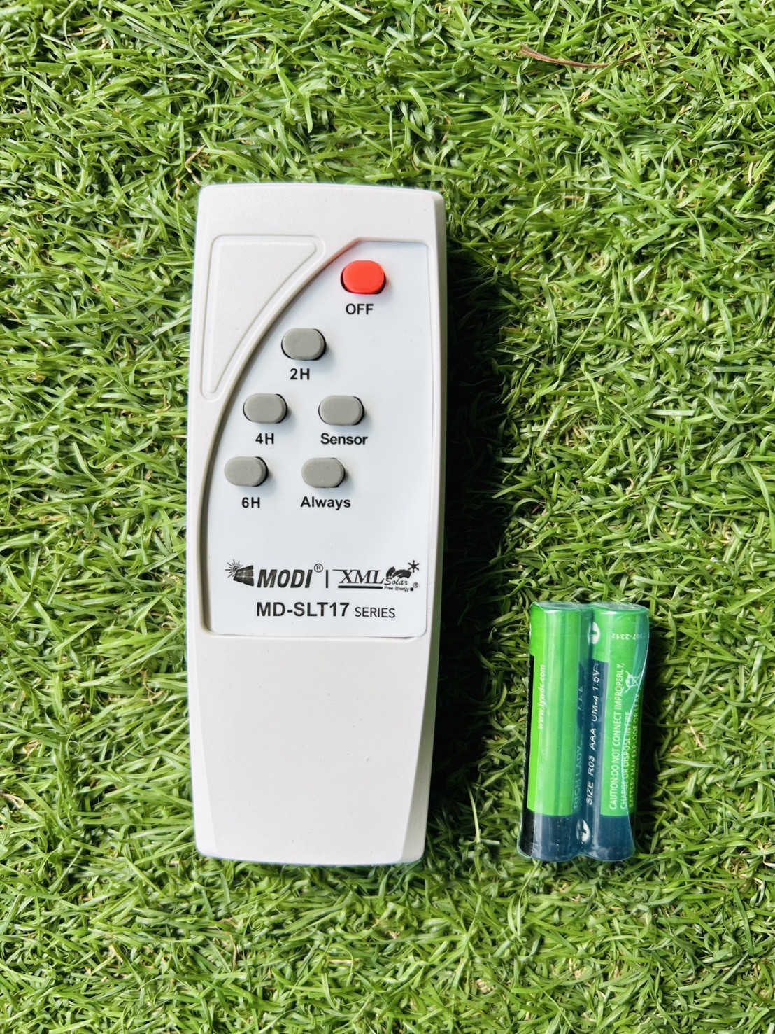 โคมไฟถนนโซล่าเซลล์ Modi x XML รุ่น MD-SLT17-400W (แสง : ขาว)(Motion sensor + สว่างค้าง)