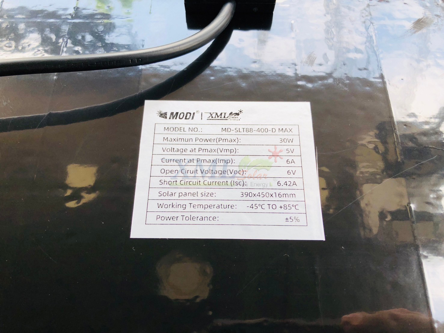 โคมไฟถนนโซล่าเซลล์ รุ่น MD-SLT88-400W-DMax (แสง : ขาว)