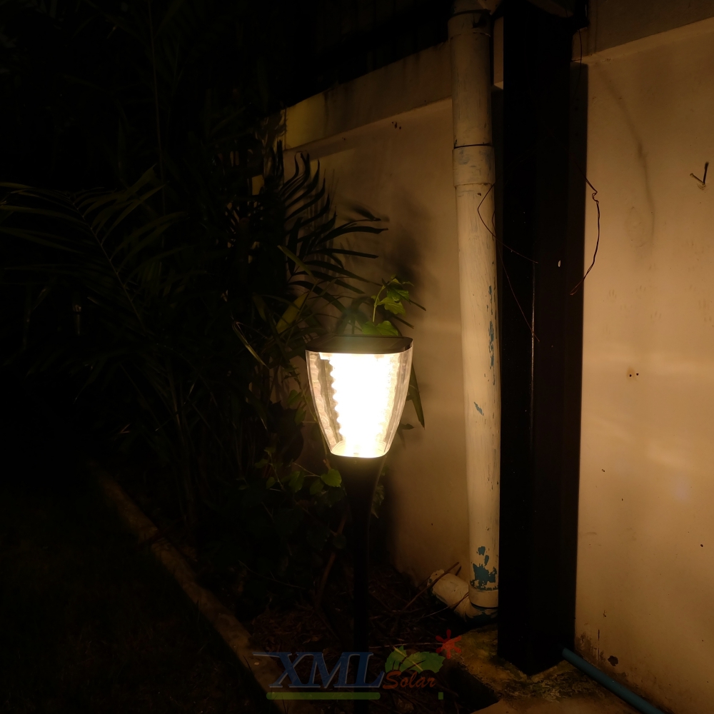 ไฟตั้งพื้นสนามโซล่าเซลล์ ทรงถ้วย (เเสง : เหลืองวอมไวท์)(1 แถม 1)