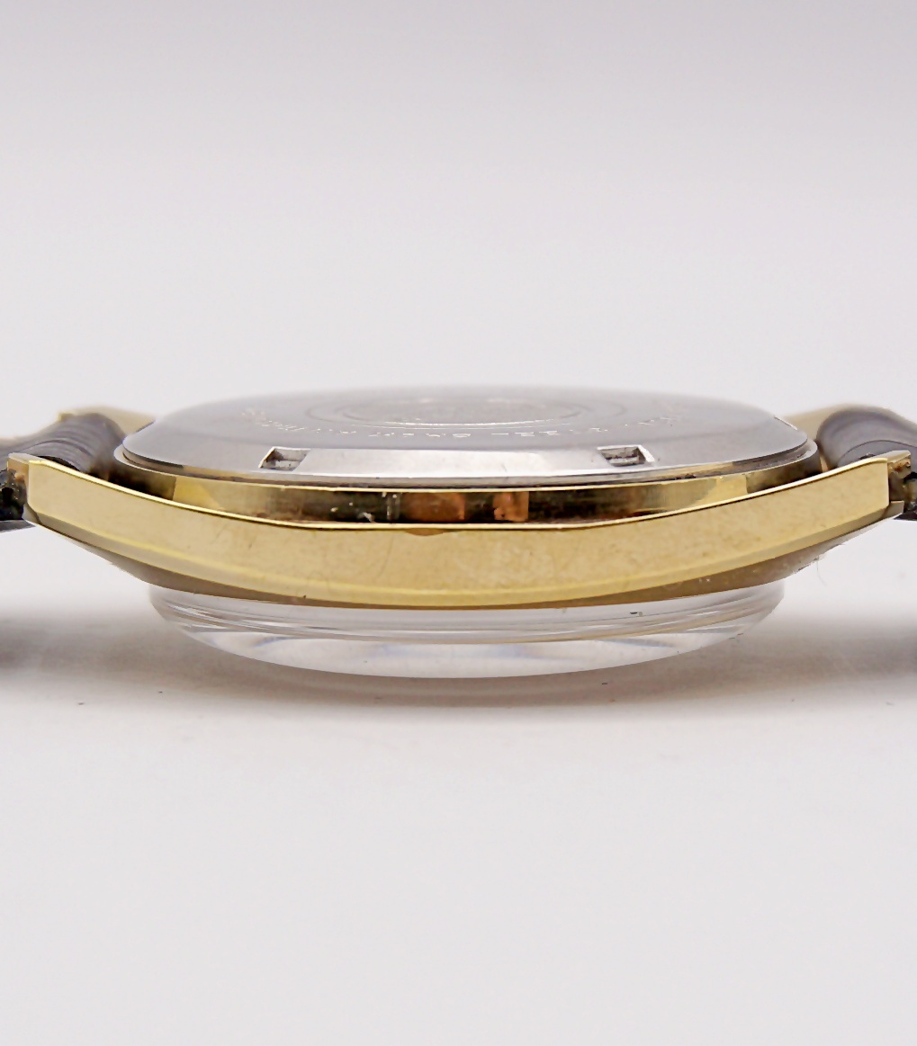 นาฬิกาเก่า VULCAIN ไขลาน