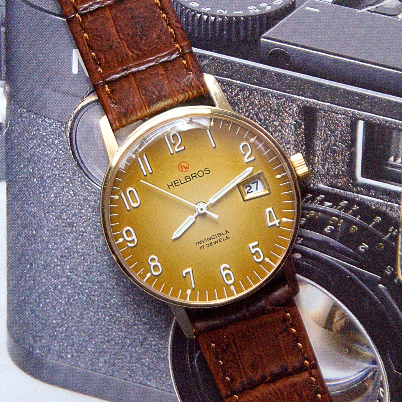 นาฬิกาเก่า HELBROS ไขลาน
