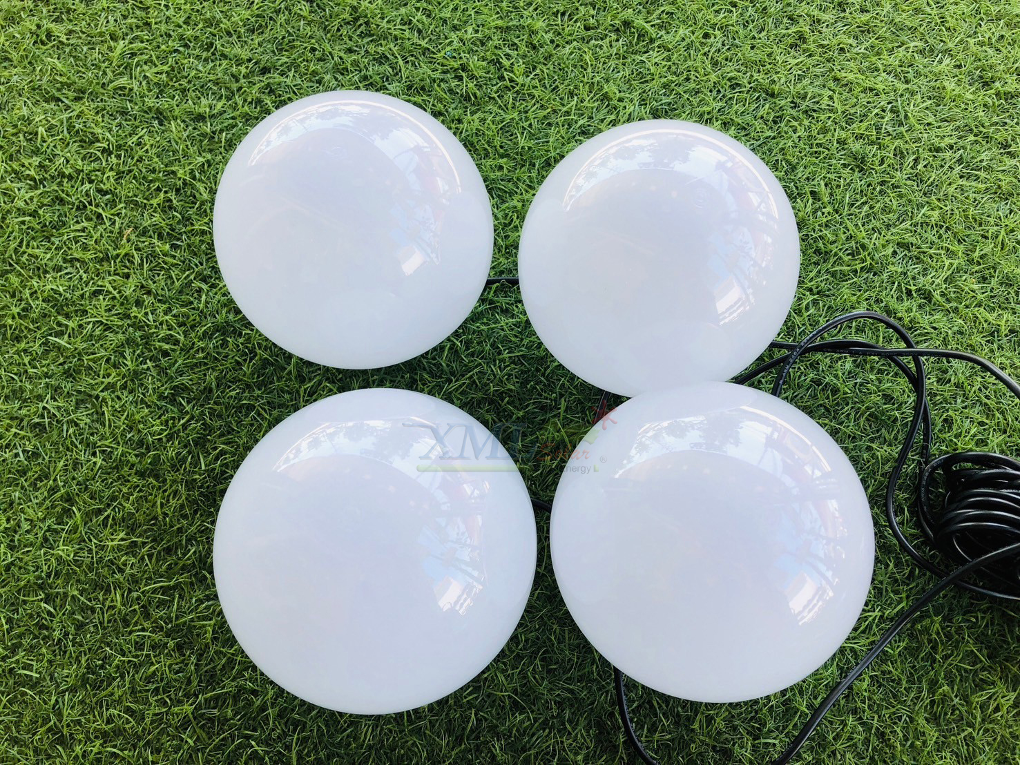 โคมไฟปักสนามโซล่าเซลล์ รุ่น DC-51 (แสง : เหลืองวอมไวท์)