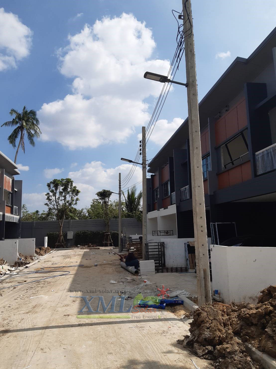 น๊อตยึดเสาไฟฟ้าปูน 8 นิ้ว + เเถม ฟรี น็อตเล็ก 4 ตัว