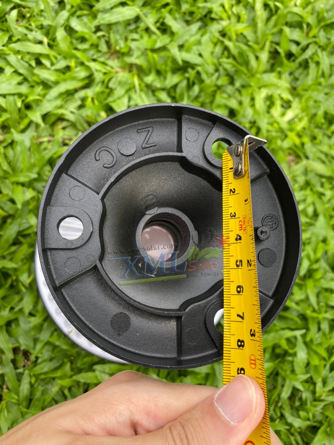 โคมไฟหัวเสาโซล่าเซลล์ ทรงกรวย (แสง : เหลืองวอมไวท์)