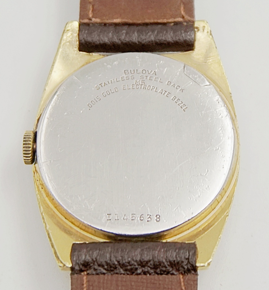 นาฬิกาเก่า BULOVA ไขลาน