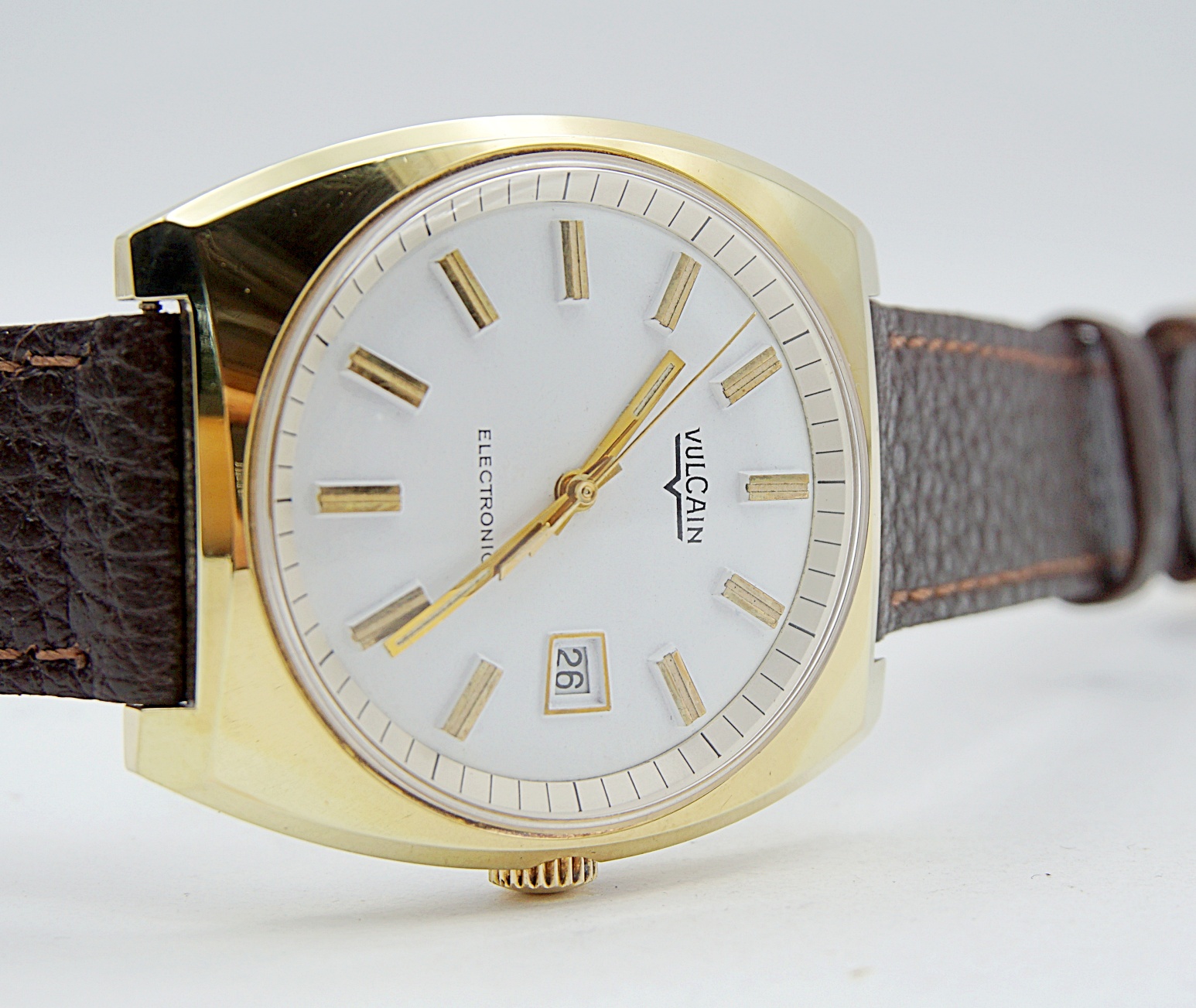 นาฬิกาเก่า VULCAIN จักรกรอกใส่ถ่าน