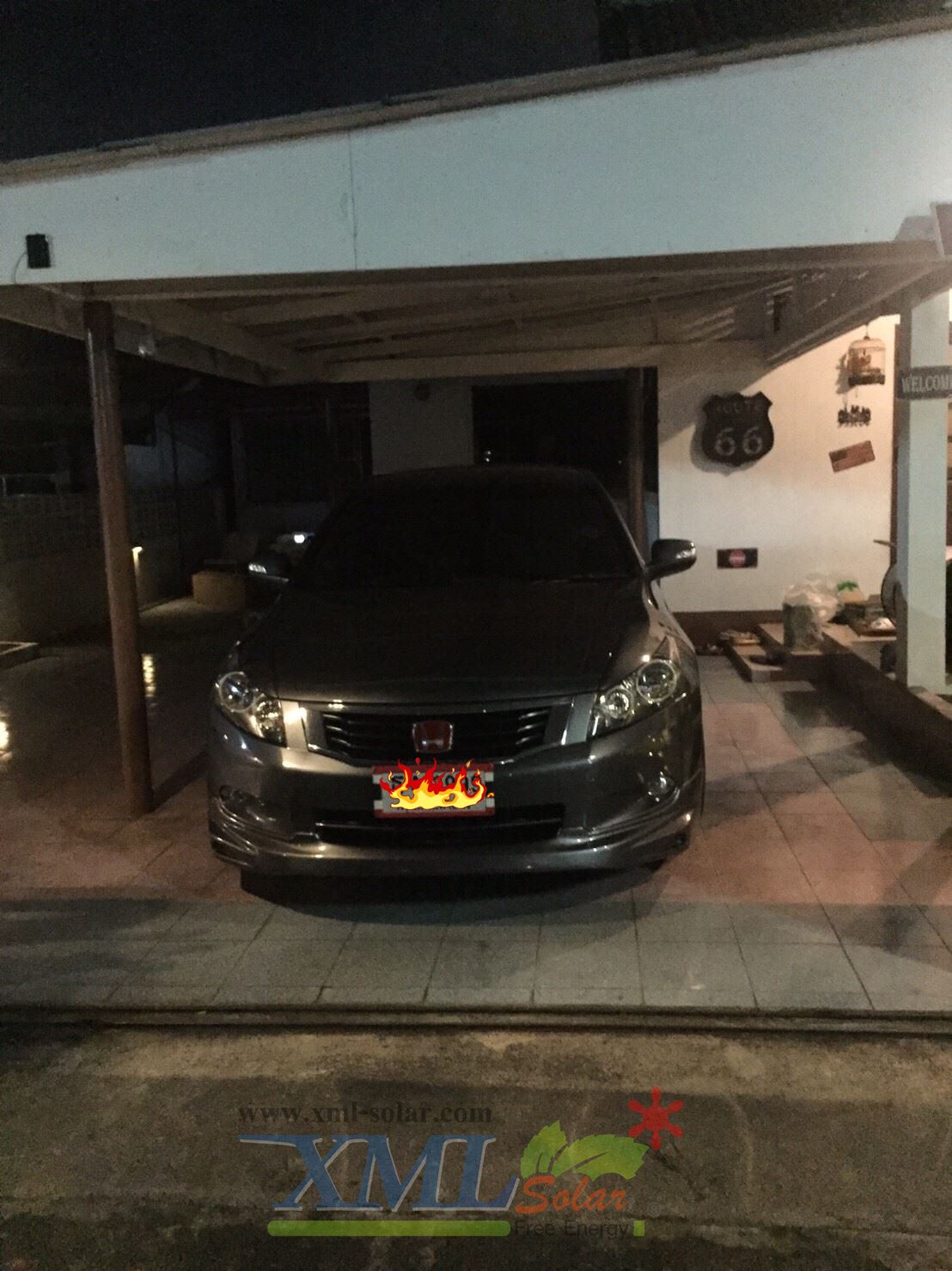 โคมไฟซาลาเปาโซล่าเซลล์ ติดเพดาน-ผนัง 30W Super Bright (แสงขาว)