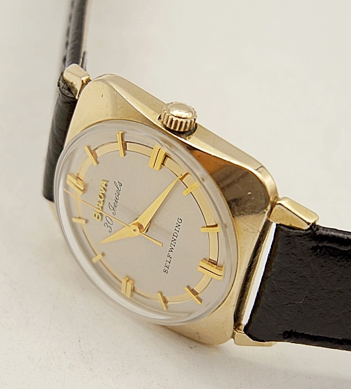 นาฬิกาเก่า BULOVA ออโตเมติก