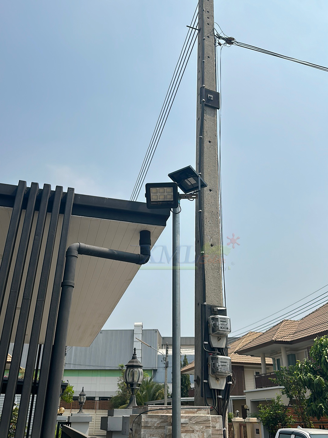 ไฟสปอตไลท์โซล่าเซลล์ 100 W รุ่น MD-PT11 (เเสง : ขาว)