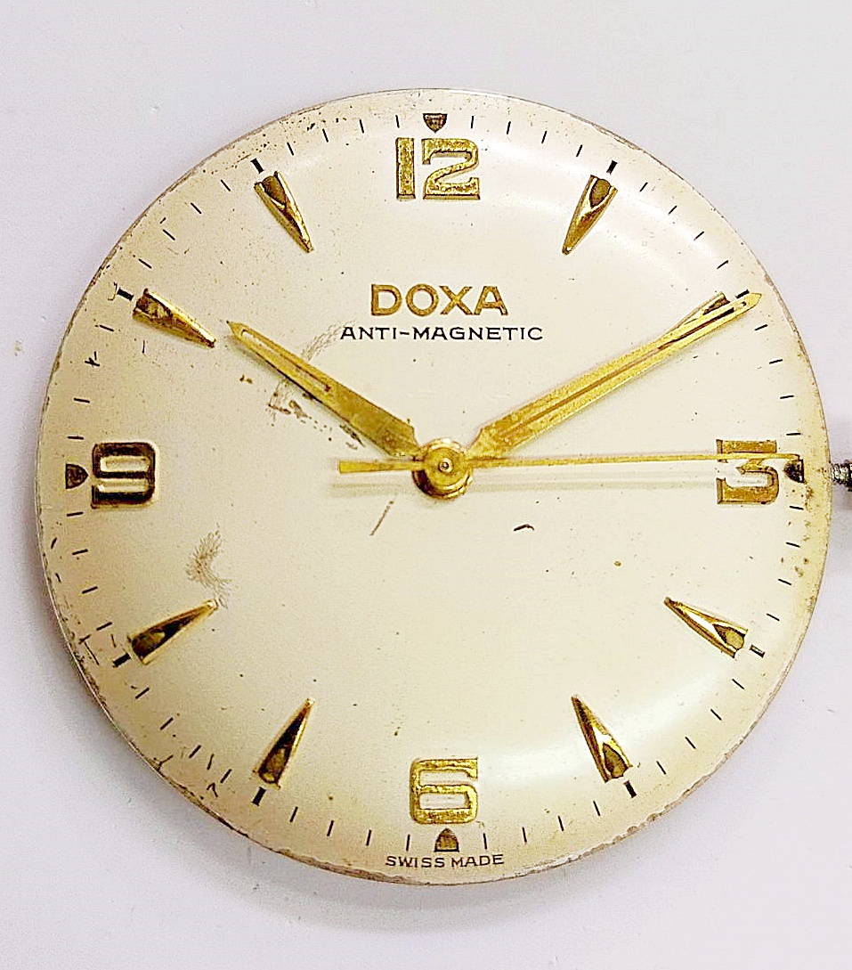 นาฬิกาเก่า DOXA ไขลาน