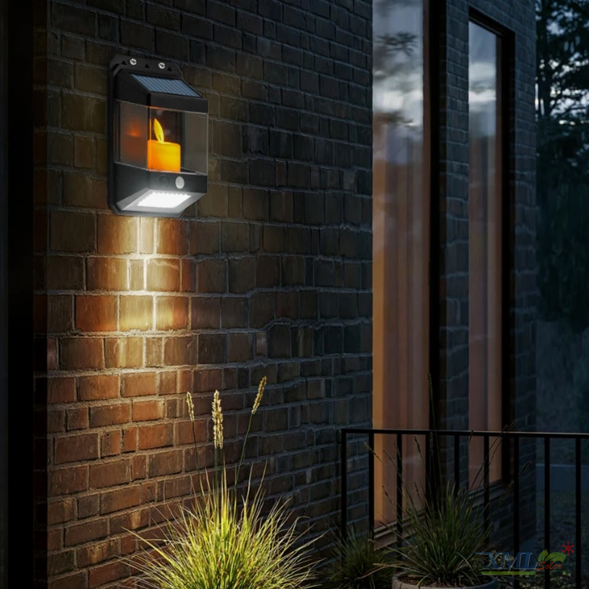 โคมไฟติดผนังเชิงเทียนโซล่าเซลล์ ระบบเซนเซอร์ กันน้ำIP65 เปิดปิดอัตโนมัติ (แสง : เหลือง+แสงขาว)