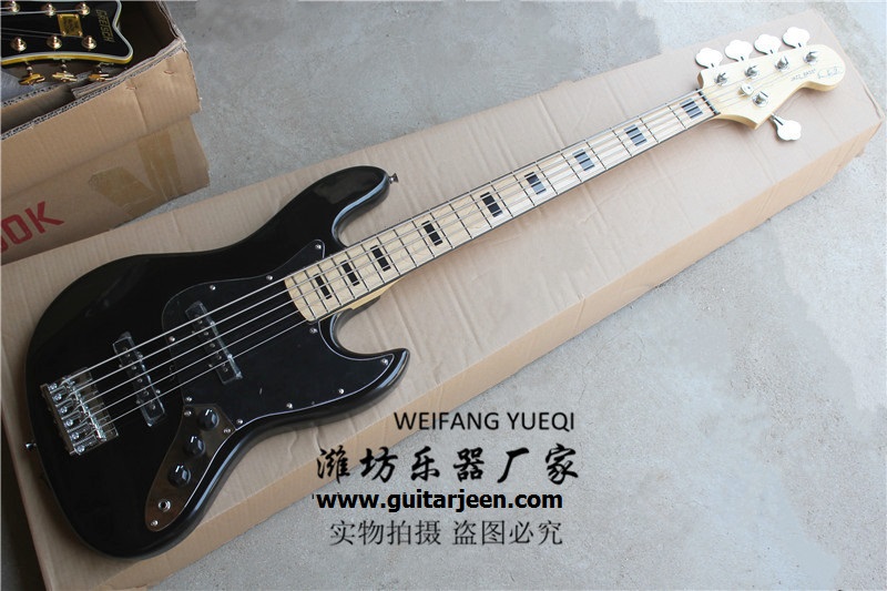 fenderStyle jazz bass 5 strings