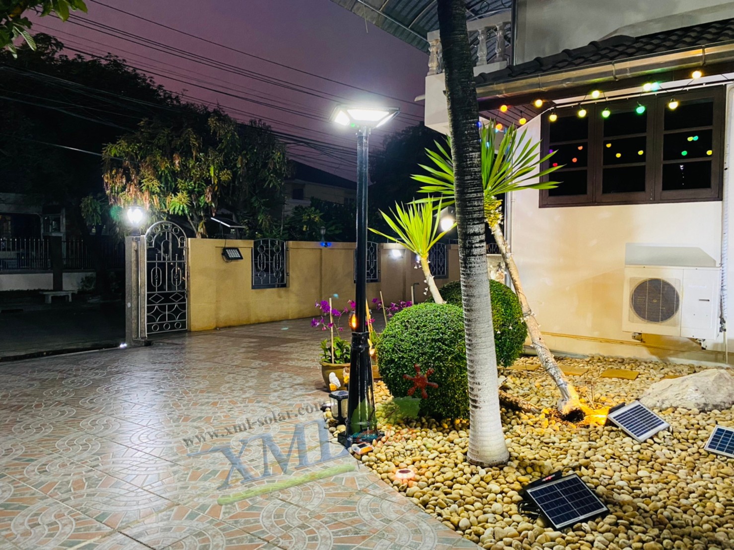 โคมไฟ UFO ทรงสี่เหลี่ยม รุ่น Modi x XML + ระบบ Motion รุ่น 300w (เปิดได้ 3 แสง)