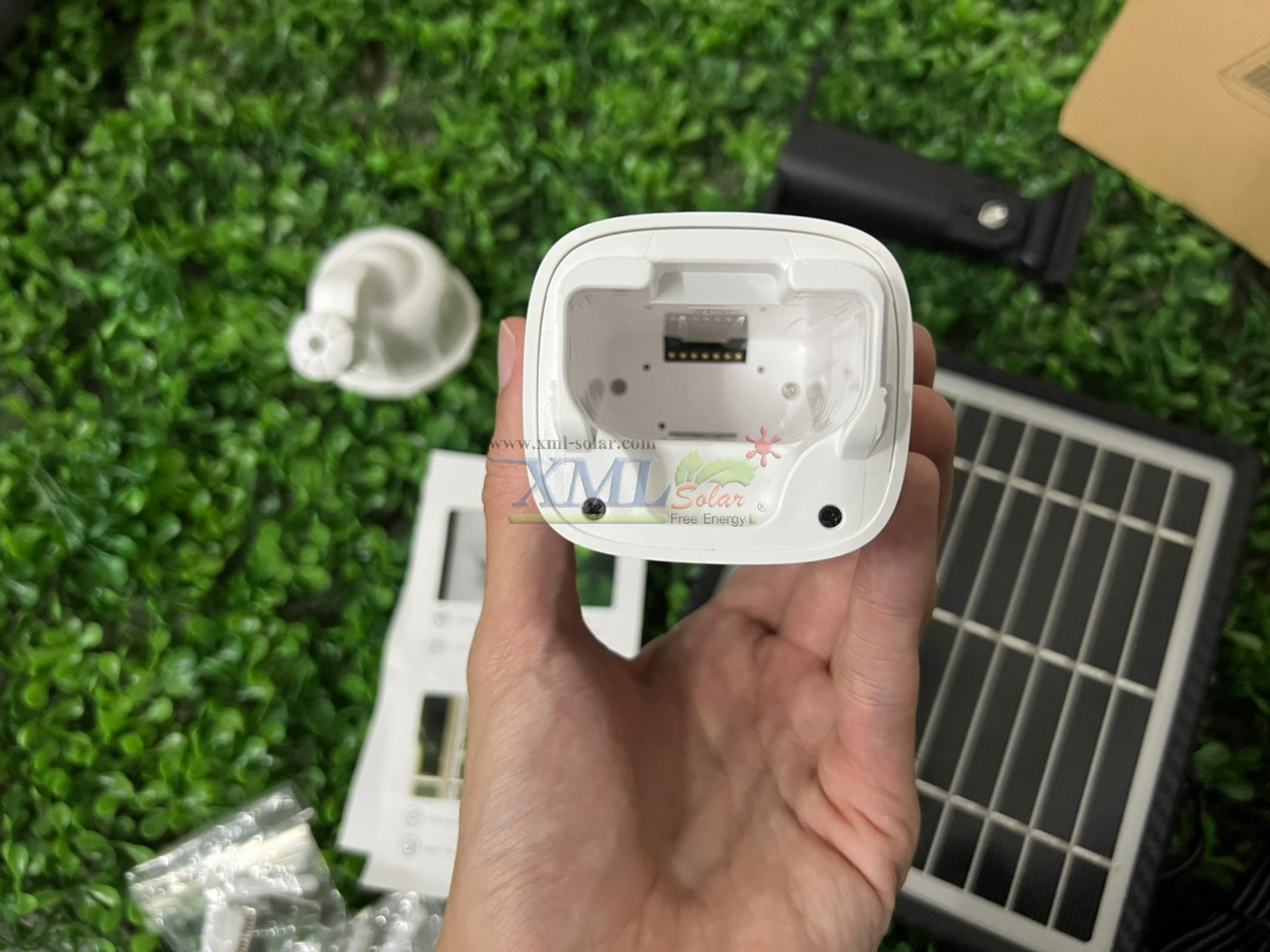 กล้องวงจรปิดโซล่าเซลล์ MODI XML ระบบ Wifi (1080P) Model 1