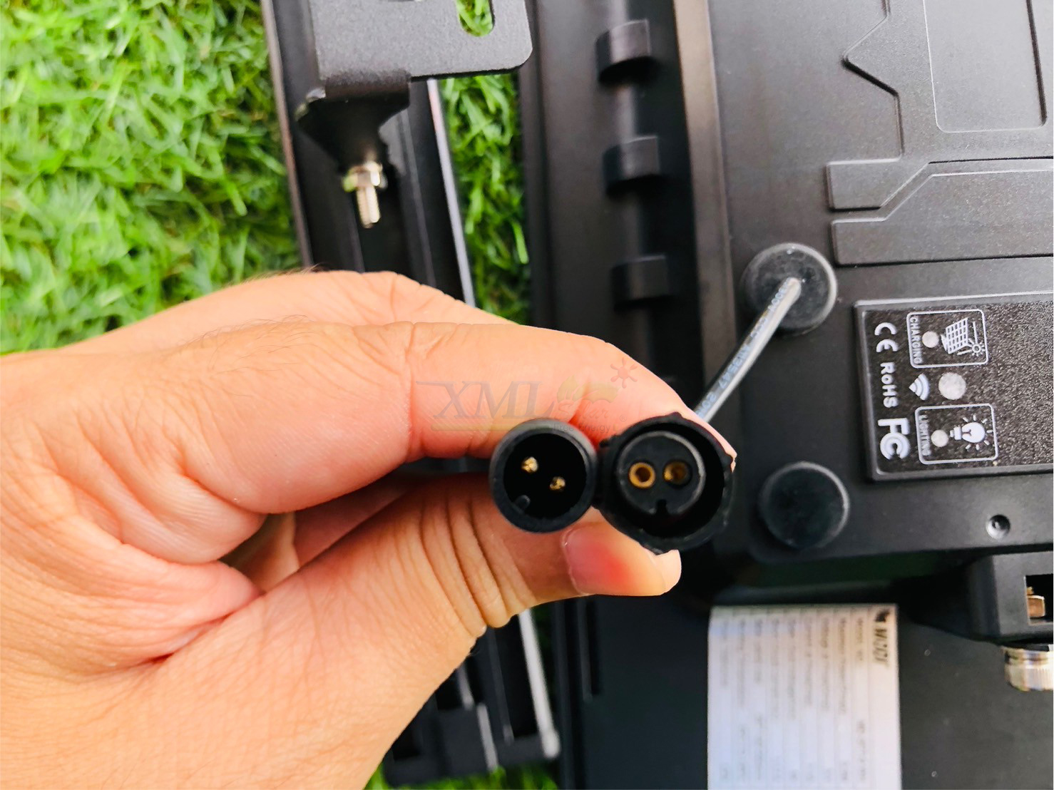 สปอร์ตไลท์โซล่าเซลล์ รุ่น MD-SPT-6 (แสง : ขาว)