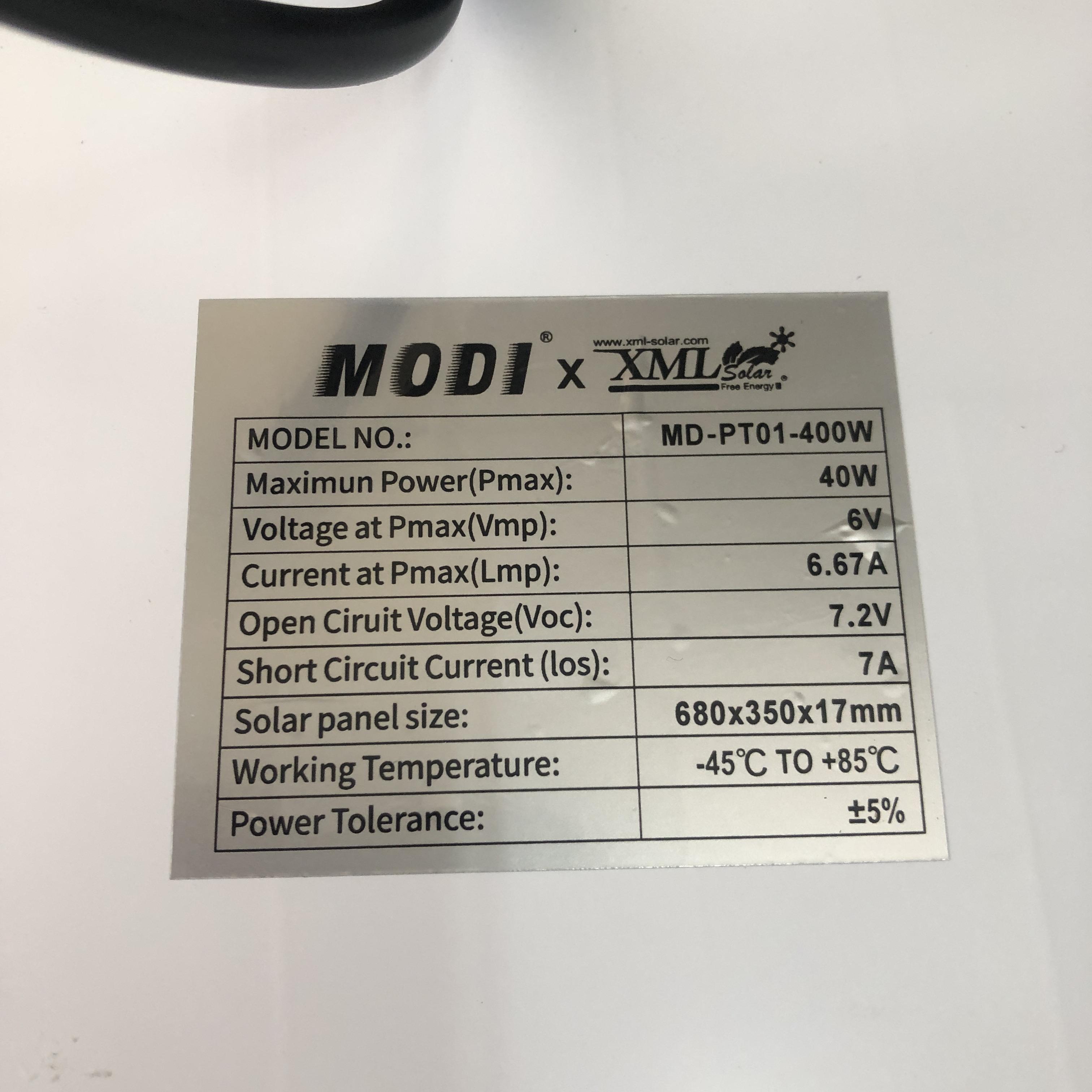 ไฟสปอตไลท์โซล่าเซลล์ 400 W. รุ่น Modi x XML ไซต์ใหญ่ (เเสง : ขาว)