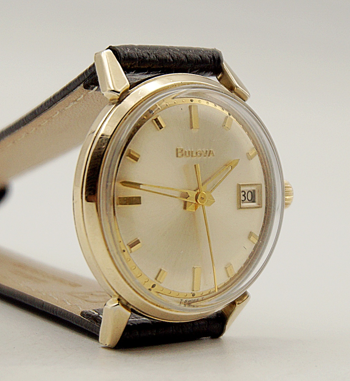 นาฬิกาเก่า BULOVA ไขลาน