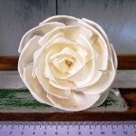 ดอกกุหลาบ 9cm ติดเชือก