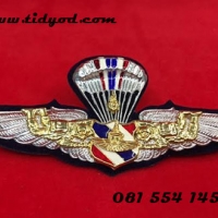 ปีกเหินเวหาทอใหญ่ ชั้น3 ราคา 200 บาท