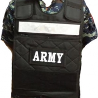 เสื้อเกราะสีดำ ราคา 700 บาท