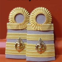 อินทรธนูนายกอบต-อบจ ชุดกากี ราคา 280 บาท