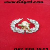 แม่นปืนสั้นช่อขาว ชั้น 3 ราคา 280 บาท