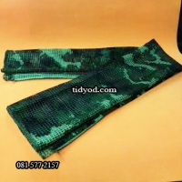 ผ้าพันคอลาย ทบ ราคา 130 บาท
