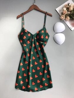 ชุดนอนเดรส สายเดี่ยวผ้าซาติน ใส่สบาย ไม่คัน ไม่อับชื้น มีฟองน้ำถอดออกได้ ฟรีไซส์ มีหลายลาย ราคาส่ง 3 ชิ้น คละแบบได้ ชุดละ 250 บาท