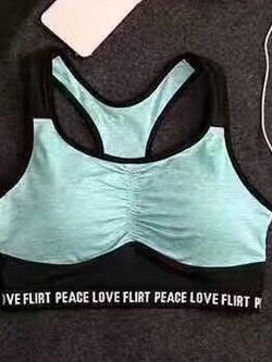 สปอร์ตบราหลังกล้าม ตะขอหลัง สวมใส่กระชับมั่นใจได้ทุกการเคลื่อนไหวผ้าใส่สบายฟรีไซส์ 4 สี ชมพู ฟ้า ดำ ม่วง ราคาส่ง 3 ชิ้น คละกับแบบอื่นได้ ตัวละ 190 บาท