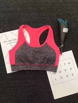 สปอร์ตบราหลังกล้าม เสริมฟองน้ำ ผ้าระบายความร้อนได้ดี สวมใส่กระชับและสบาย มี 4 สี ดำ โอรส ชมพู ฟ้า ราคาส่ง 3 ชิ้น คละแบบได้ทั้งร้านตัวละ 150 บาท