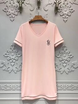 ชุดนอนผ้า โมดอล เนื้อผ้านิ่ม ใส่สบาย ฟรีไซส์ มี 2 สี ดำ โอรส ราคาส่ง 3 ชิ้น คละแบบได้ชุดละ 490 บาท