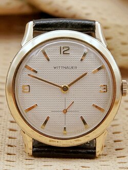 นาฬิกาเก่า WITTNAUER BY LONGINES ไขลานสองเข็มครึ่ง