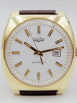 นาฬิกาเก่า VULCAIN จักรกรอกใส่ถ่าน